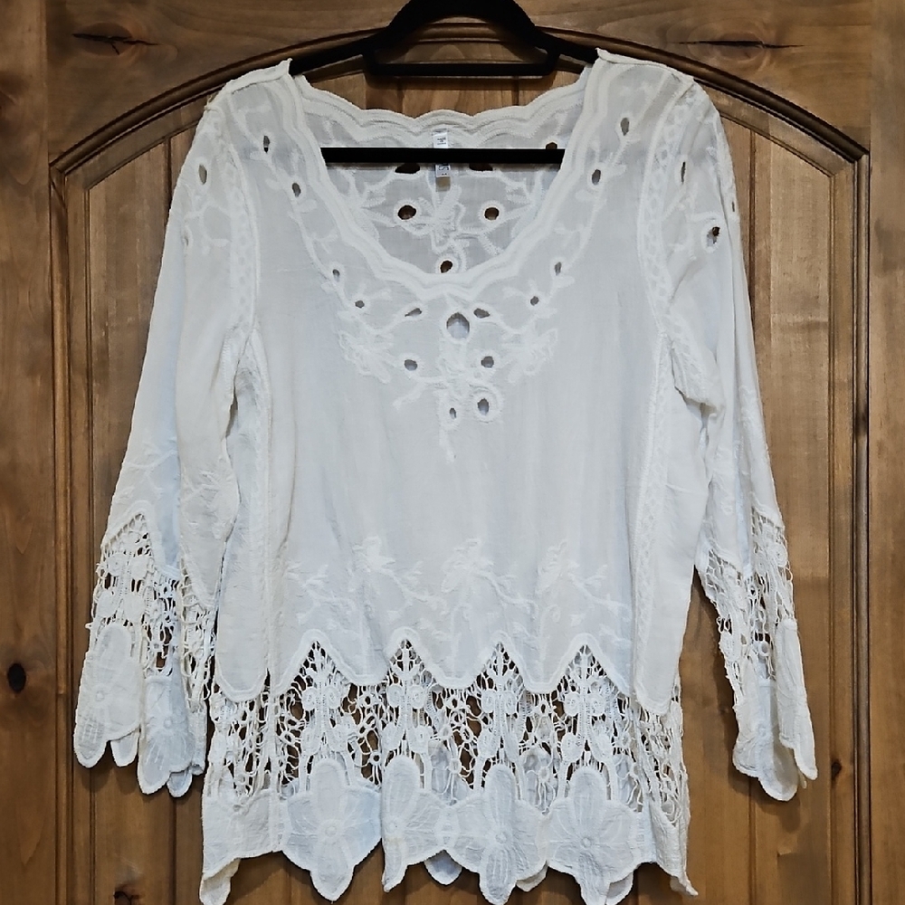 Lapis White Lace Blouse